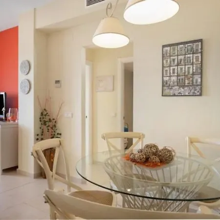 Apartment Budha Candor Free Parking By Staycare *
